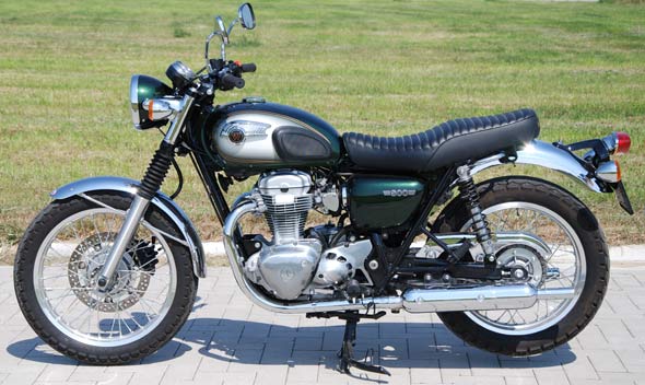 Kawasaki w800 Triumph